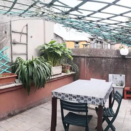 San Lorenzo Elegance - Just Steps From The Colosseum * Rome